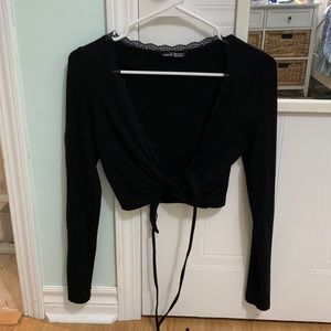Black cross over tie crop top